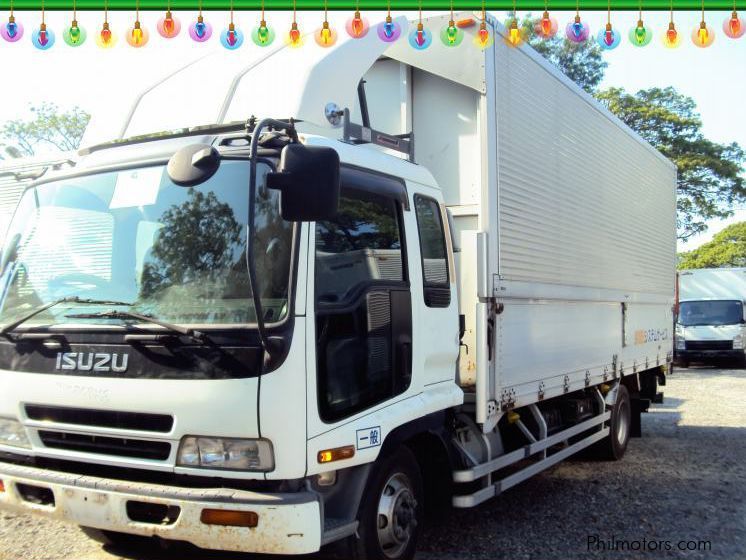 Isuzu Forward Wing Van in Philippines