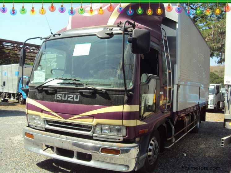 Isuzu Forward Wing Van in Philippines