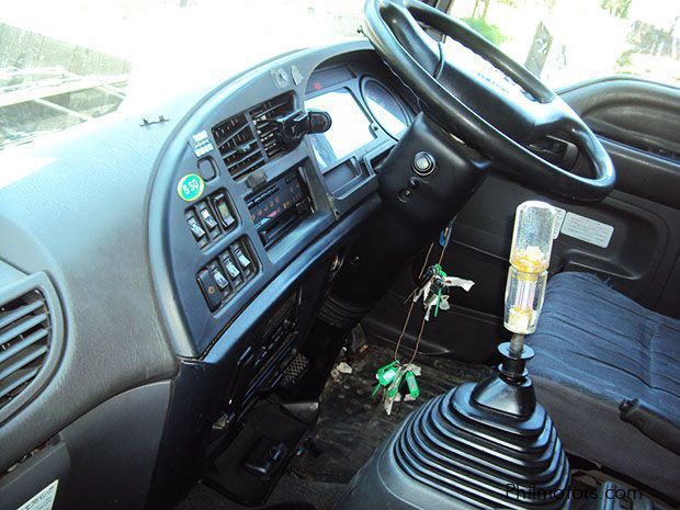 Isuzu Forward Wing Van in Philippines