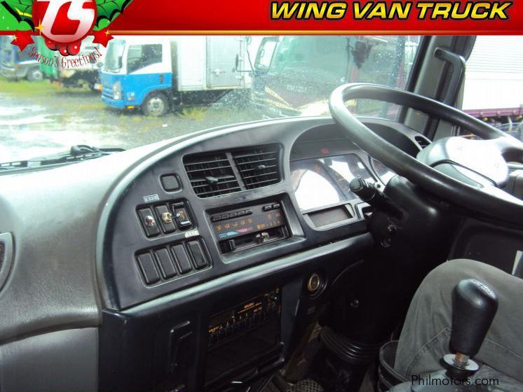 Isuzu Forward Wing Van in Philippines