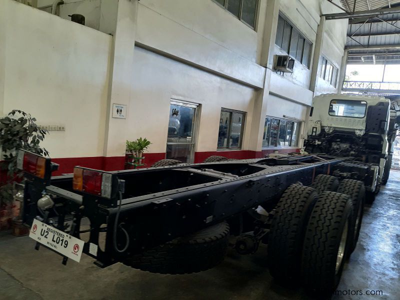 Isuzu Giga 8x4 CYH Rigid Truck Cab & Chassis QL1310U1VDHY in Philippines