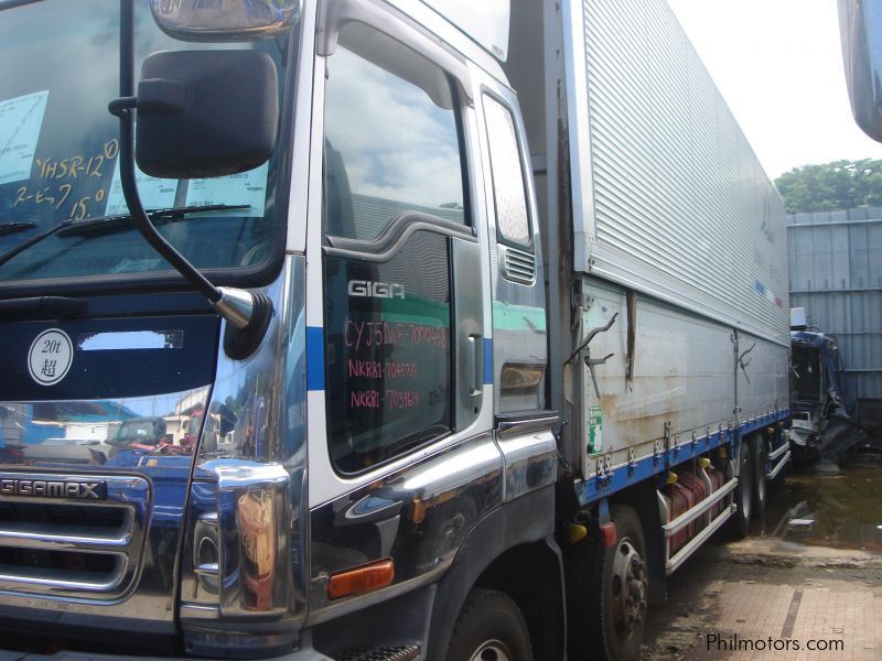 Isuzu ISUZU GIGA 12W WING VAN 6WF1 in Philippines