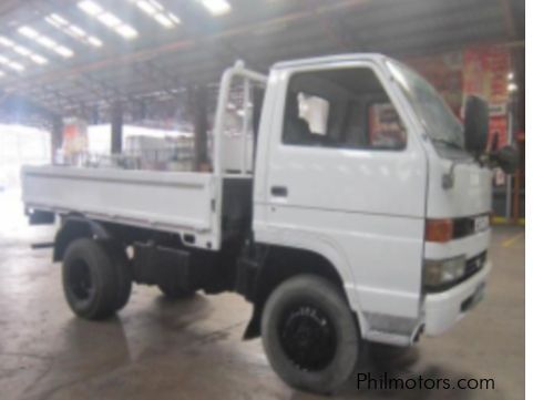 Isuzu N Series 4x4 6-wheeler dropside 10.7 footer truck in Philippines