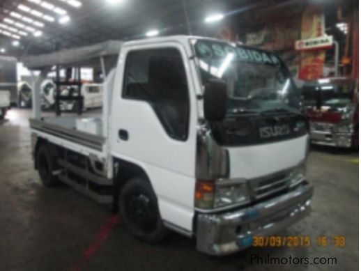 Isuzu NKR Wrecker 4x2 6 wheeler in Philippines