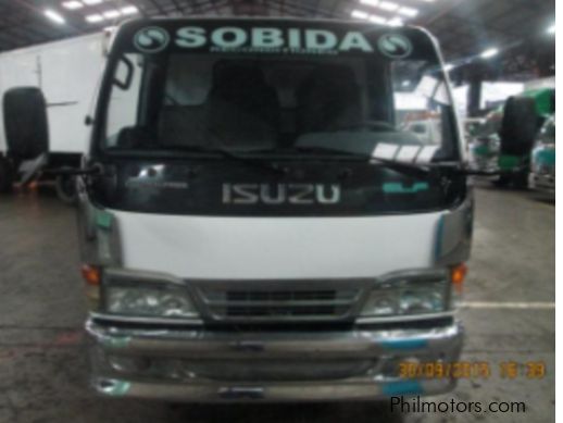 Isuzu NKR Wrecker 4x2 6 wheeler in Philippines