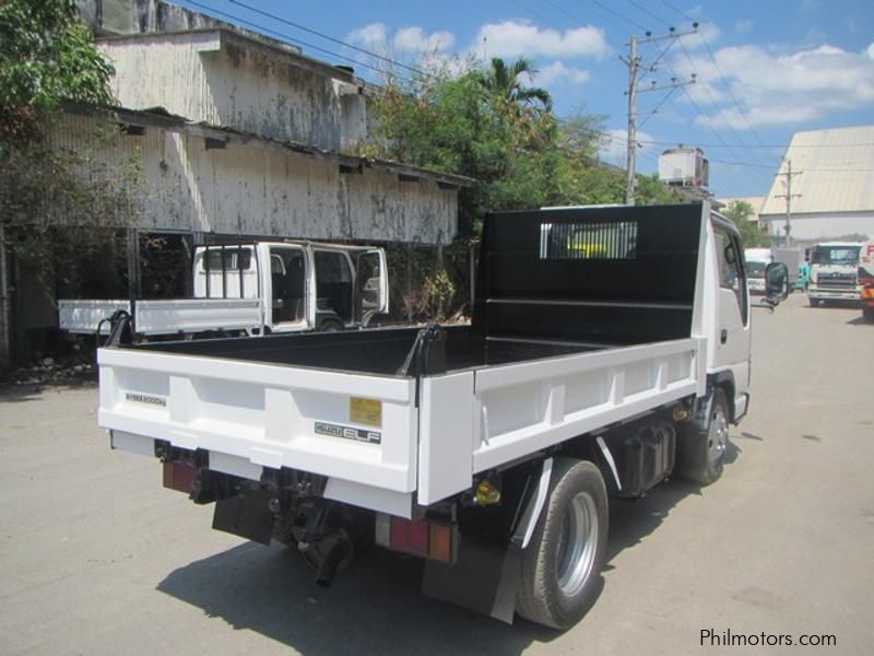 Isuzu NKR81E in Philippines