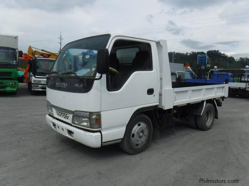 Isuzu NKR81E in Philippines