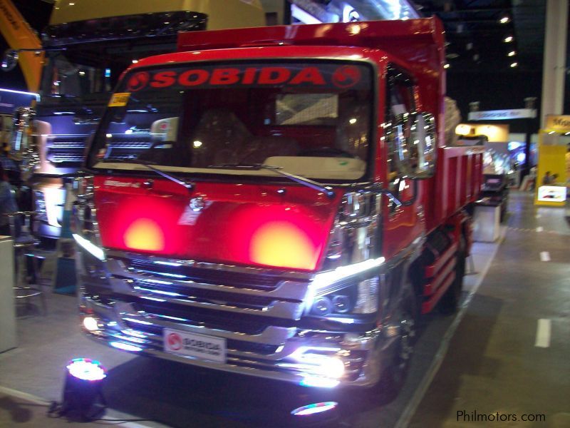 Isuzu NPR 4x2 6 wheel Dump Truck in Philippines