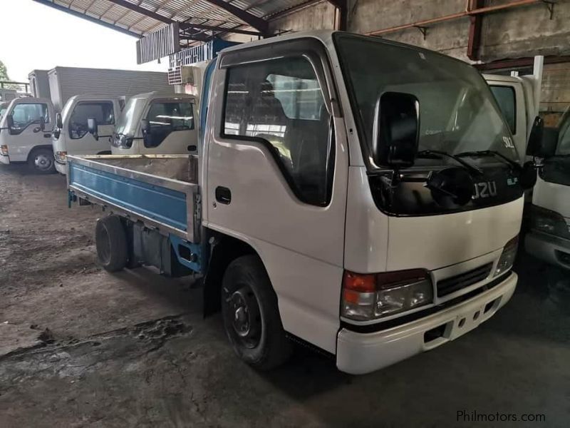 Isuzu Nkr isuzu elf 10ft dropside 4hf1 engine suspension type manual 2019 yr model in Philippines