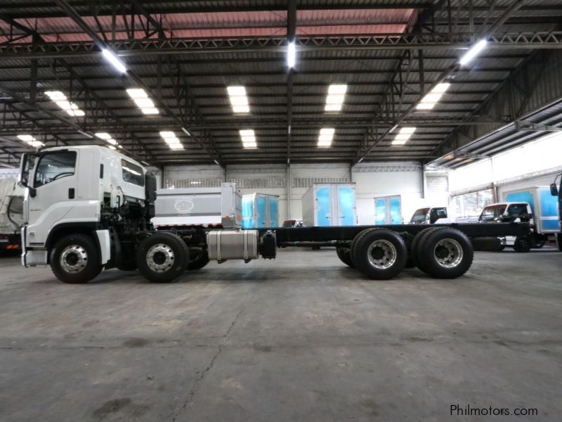 Isuzu giga cyh 8x4 12wheel cab & chassis rigid truck new for sale sinotruk howo shacman dongfeng faw in Philippines