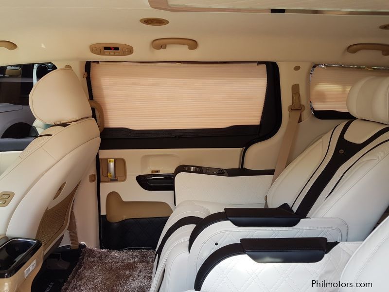 Kia Carnival Limousine 2022