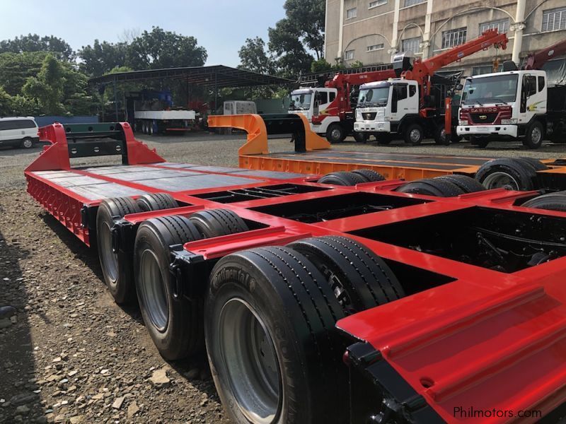 Lowbed Trailer 70 tons in Philippines