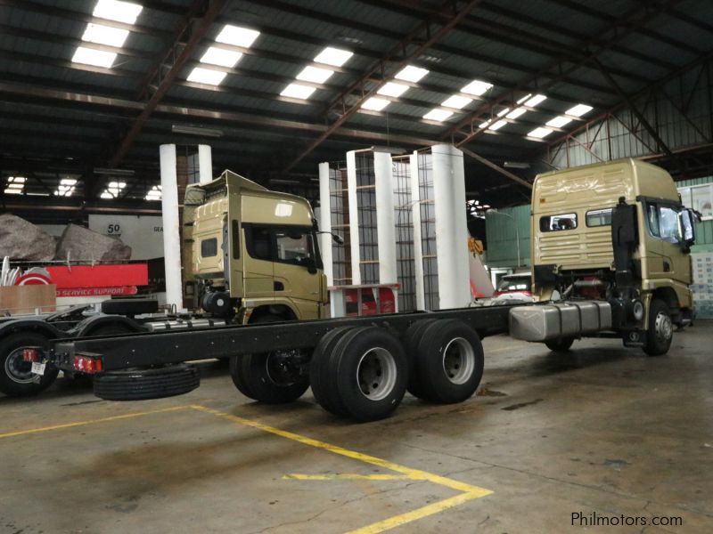 Shacman  X3000 6x2 Rigid Truck Cab & Chassis 10 wheeler in Philippines