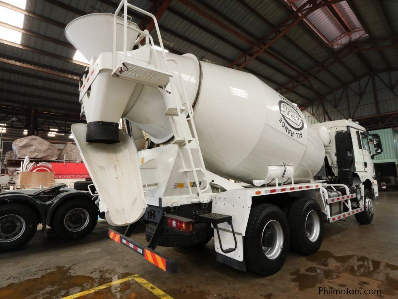 Shacman H3000 6x4 Cement Mixer Truck 10 wheeler SX5256GJBHT384C in Philippines