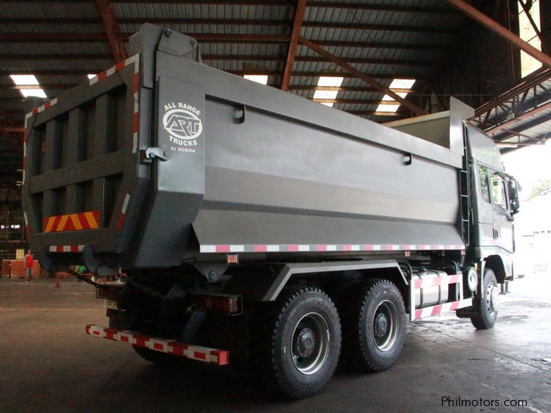 Shacman X3000 6x4 Dump Truck Tipper Mining in Philippines