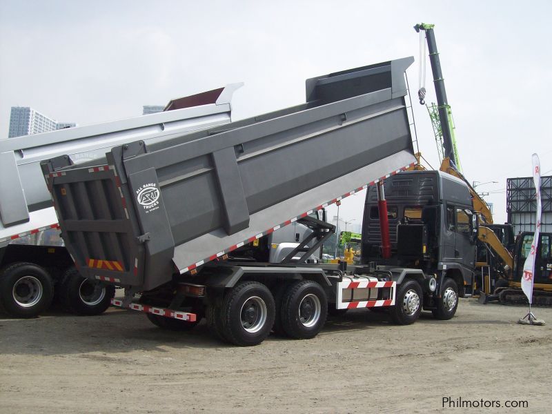 Shacman X3000 8x4 Dump truck Tipper Mining SX33164W366C in Philippines