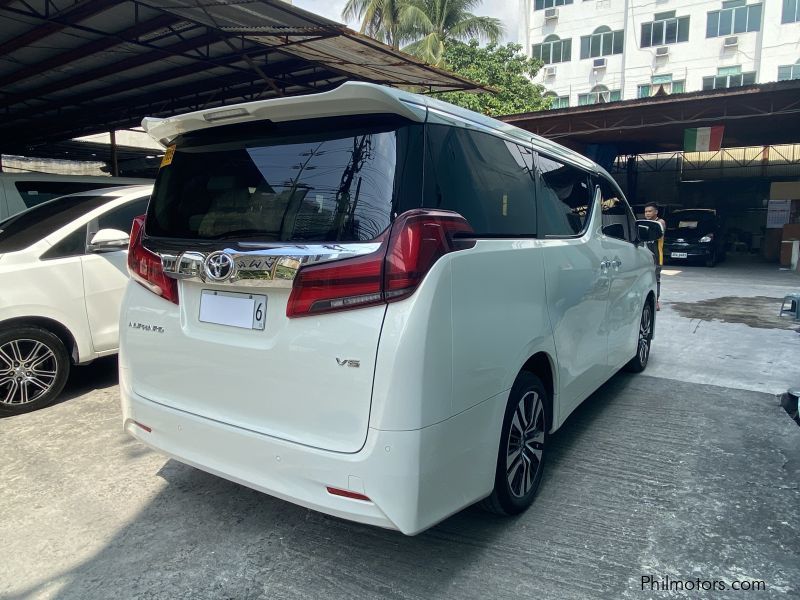 Toyota Alphard in Philippines