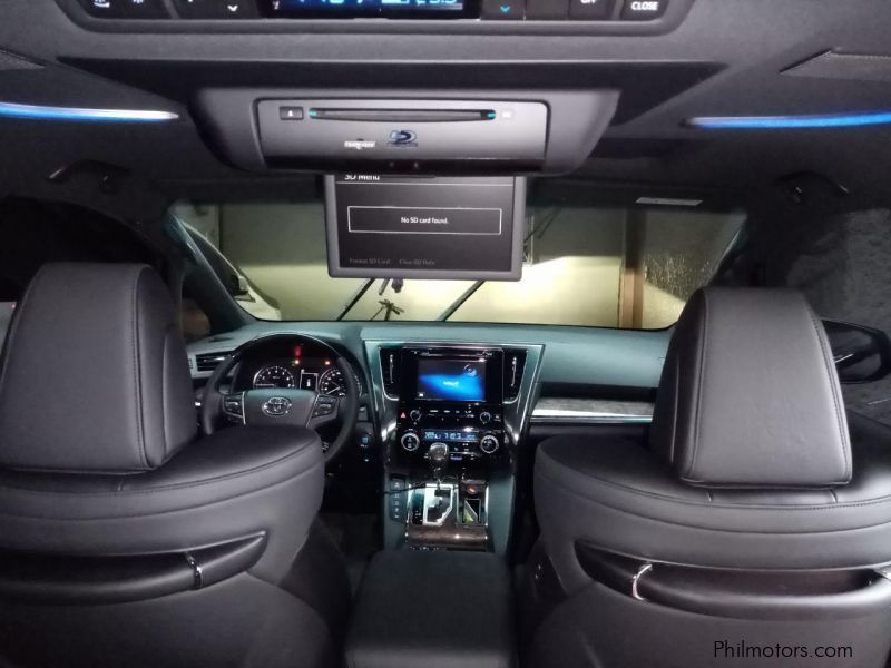 Toyota Alphard V6 Executive Lounge in Philippines
