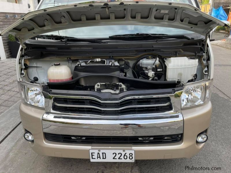 Toyota HiAce Super Grandia in Philippines