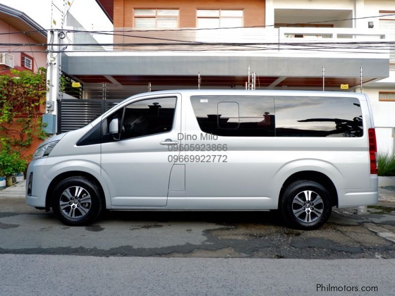 Toyota Hiace GL Grandia A/T in Philippines