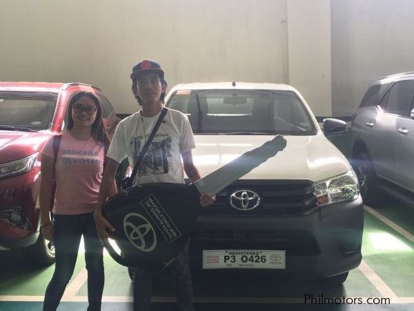 Toyota Hilux 2.4L Diesel MT in Philippines