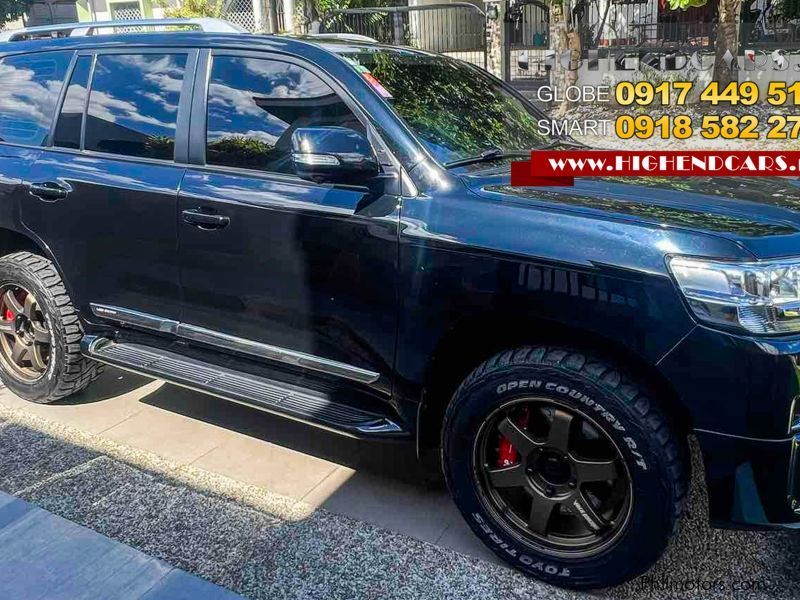 Toyota LAND CRUISER LC200 VX DUBAI DIESEL BULLETPROOF in Philippines