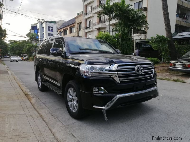 Toyota Land cruiser in Philippines