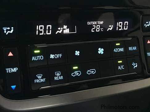 Toyota Land cruiser premium lx 2018 in Philippines