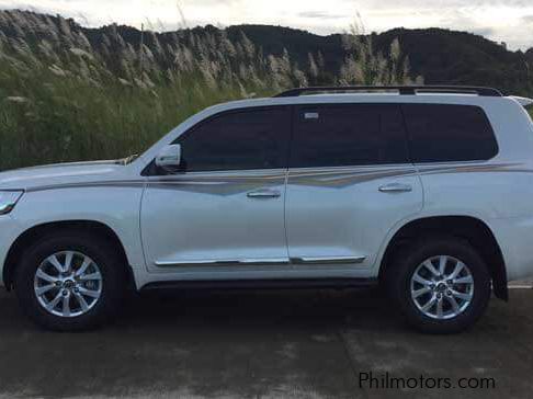 Toyota Land cruiser premium lx 2018 in Philippines