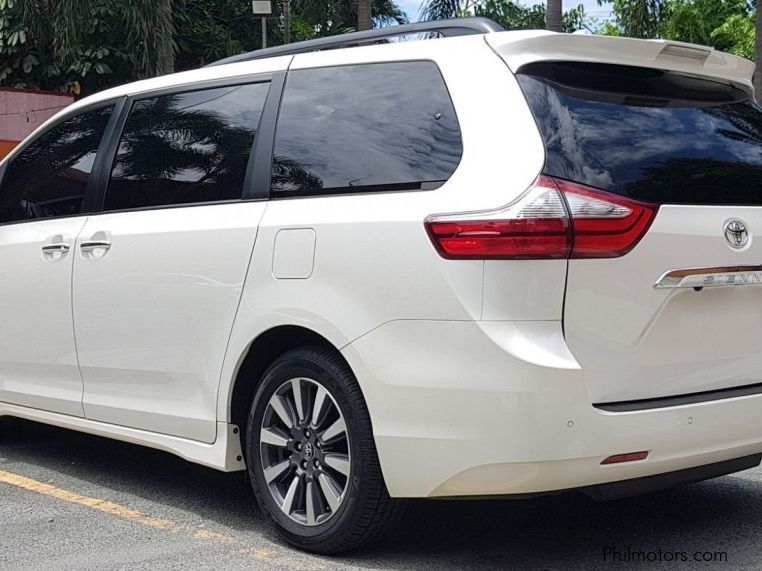 Toyota Sienna in Philippines