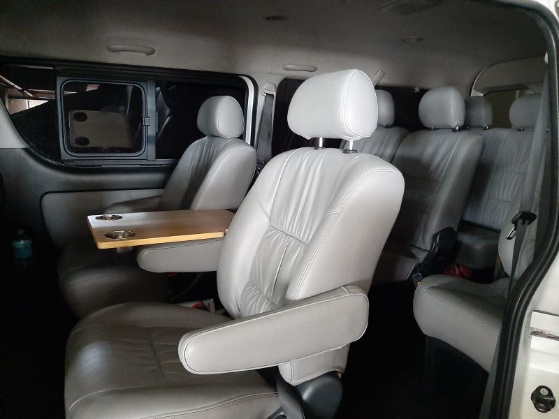 Toyota hiace super grandia in Philippines