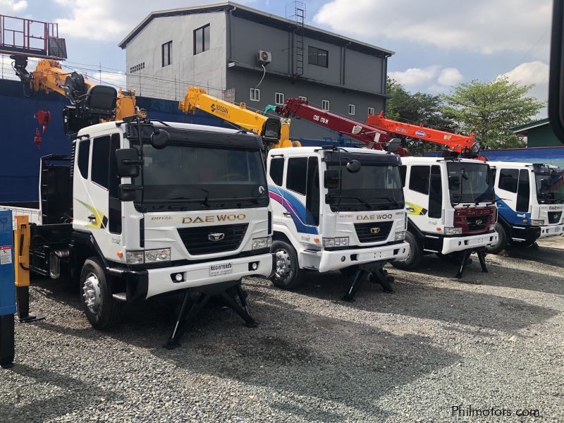 Daewoo 7 tons boom truck in Philippines