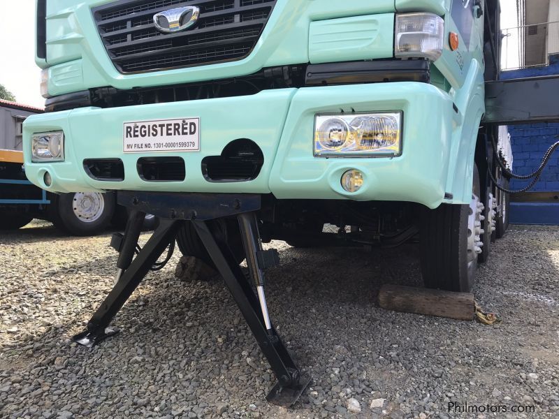 Daewoo BOOM TRUCK/ CARGO CRANE TRUCK in Philippines