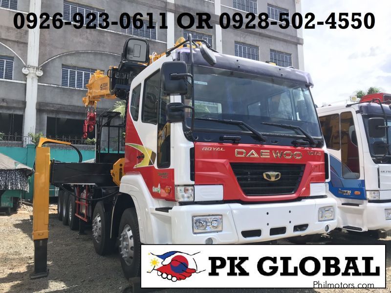 Daewoo BOOM TRUCK/ CARGO CRANE TRUCK in Philippines