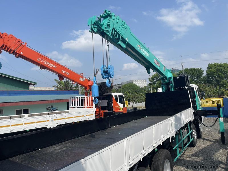 Daewoo BOOM TRUCK/ CARGO CRANE TRUCK in Philippines