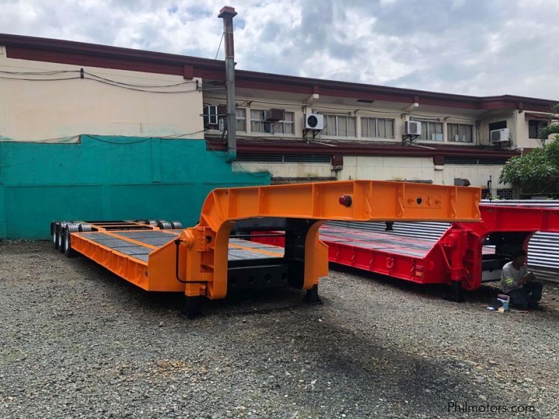 Daewoo LOW BED TRAILER/ GOOSE NECK TRAILER in Philippines