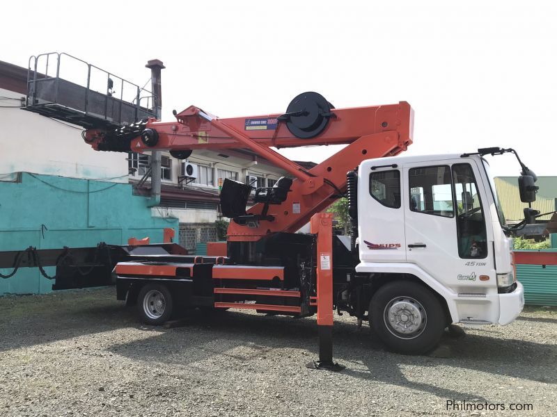 Daewoo MAN LIFT TRUCK/ AERIAL LIFT/ SKY LIFT in Philippines