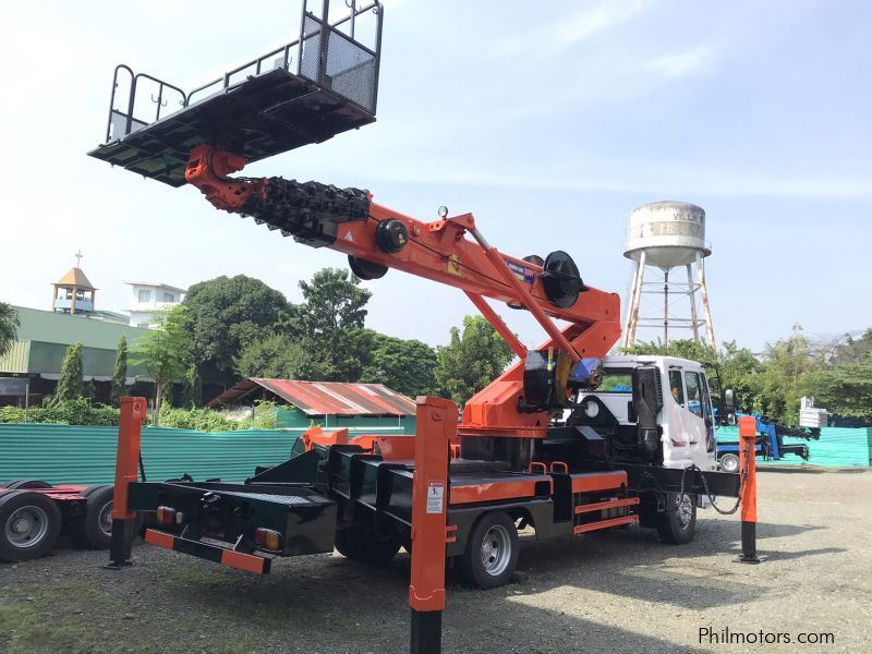 Daewoo MAN LIFT TRUCK/ AERIAL LIFT/ SKY LIFT in Philippines