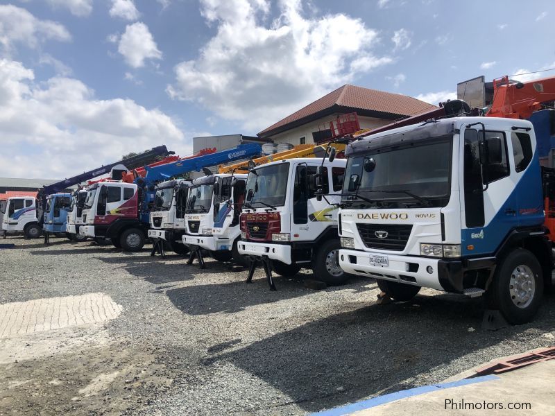 Hyundai 10 tons boom truck in Philippines