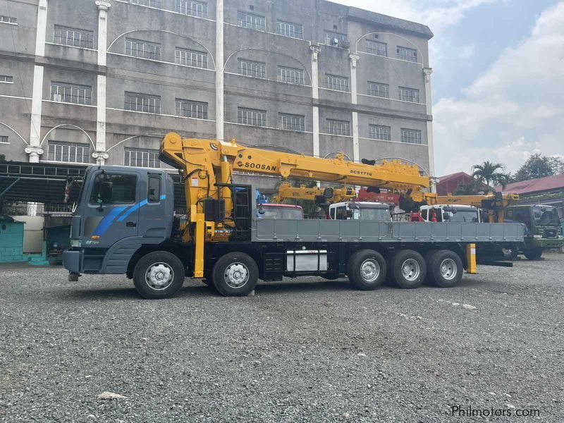 Hyundai BOOM TRUCK/ CARGO CRANE TRUCK in Philippines