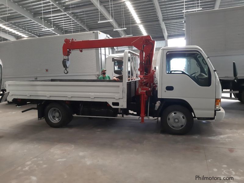 Isuzu ELF GIGA BOOM TRUCK in Philippines