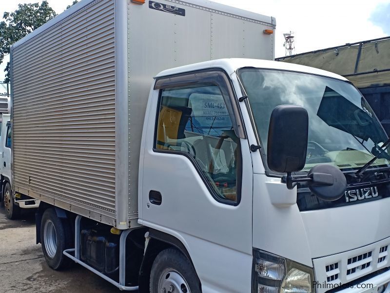 Isuzu ELF NKR 6W CLOSED VAN 4HL1 in Philippines