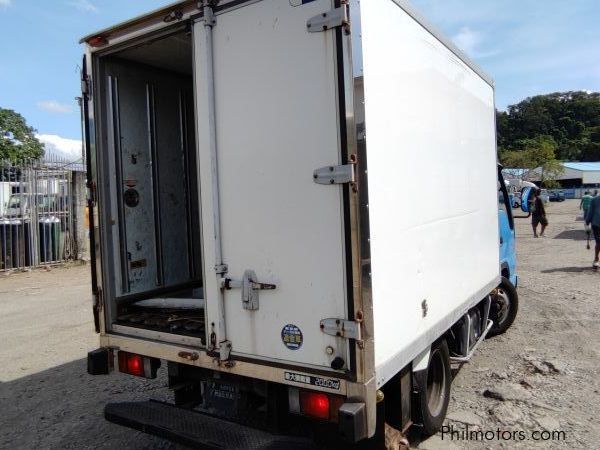 Isuzu ELF NKR 6W FREEZER 4HL1 in Philippines