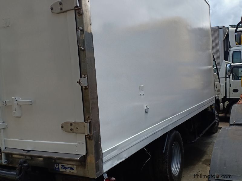 Isuzu ELF NPR 6W FREEZER VAN 4HL1 in Philippines