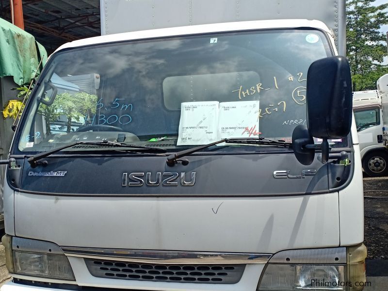 Used Isuzu ELF NPR CLOSED VAN 4HL1