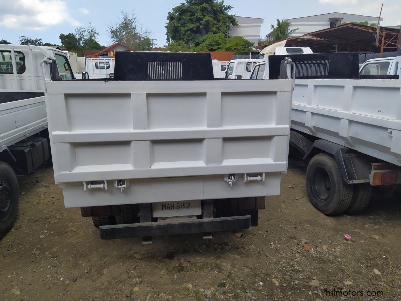Isuzu Elf Dump Truck (cat eye) in Philippines