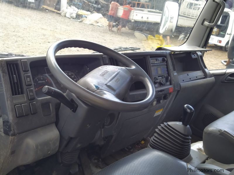 Isuzu Elf Ref. Van (new look) in Philippines