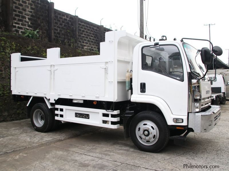 Isuzu Forward Dump Truck 4x2 6 wheeler in Philippines