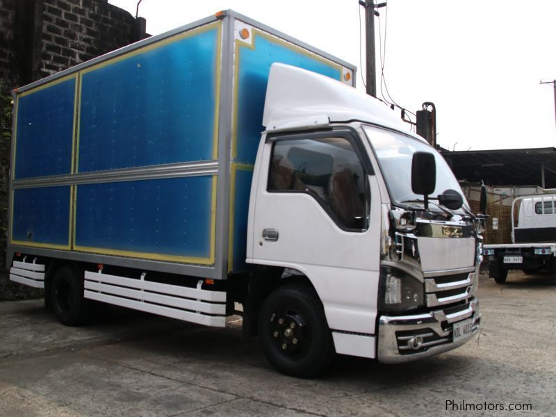 Isuzu NHR Aluminum Closed Van Truck 4x2 in Philippines