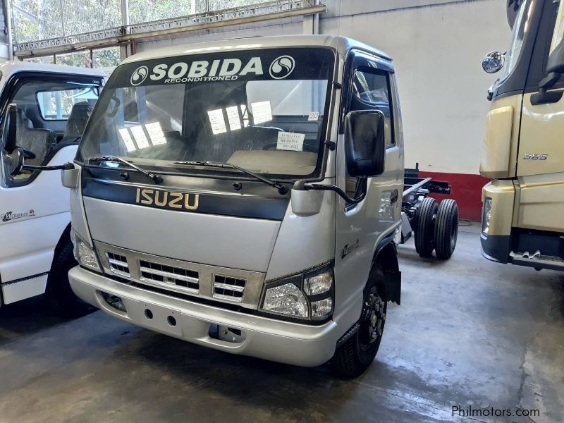 Isuzu NPR 4x2 6 wheel cab and chassis truck in Philippines